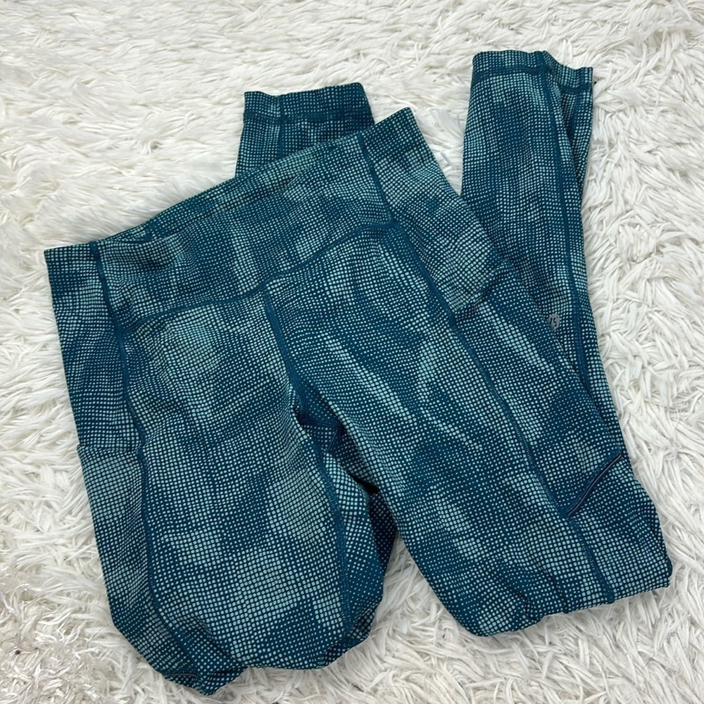 Lululemon Speed Up Tight 28" Illusion Tidal Teal Bermuda Teal